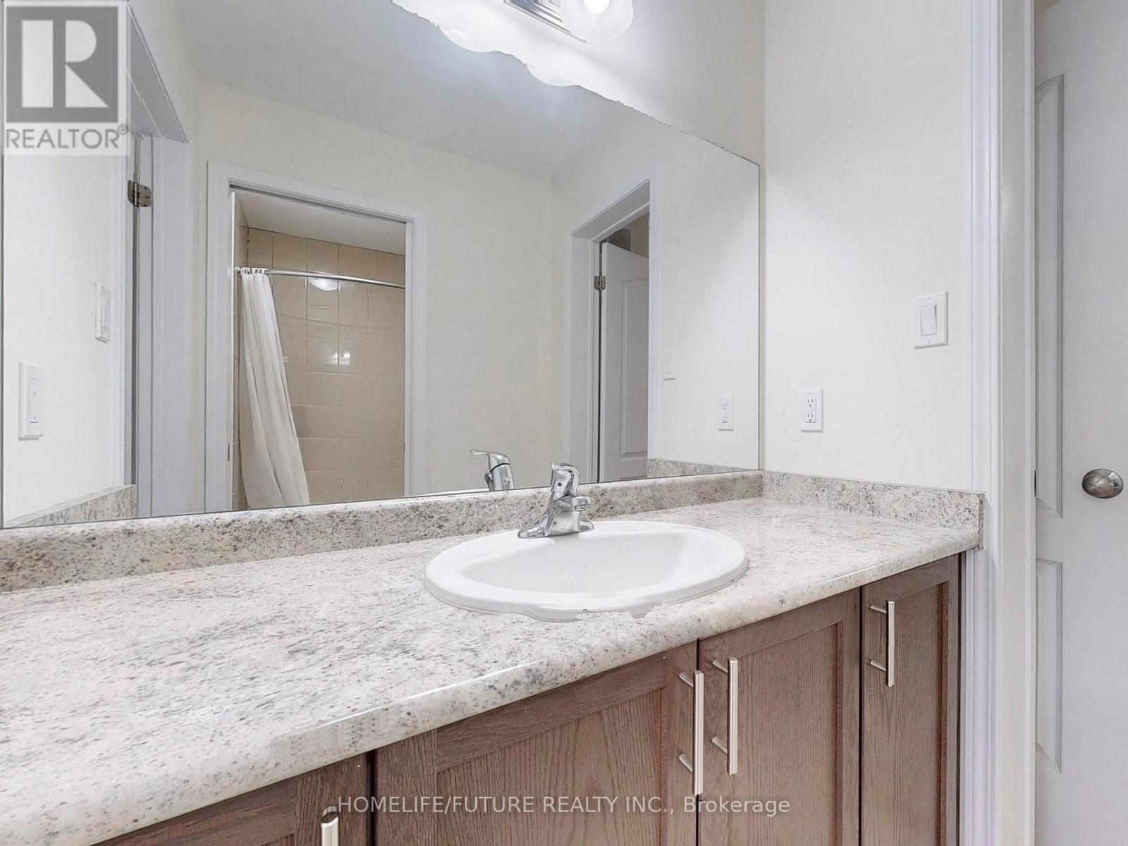 526 Joslin Street, Peterborough, Ontario  K9J 0H9 - Photo 35 - X12770816