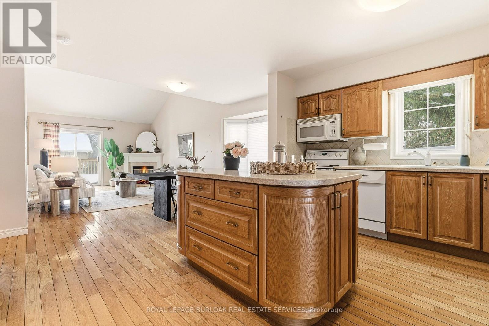 30 - 47 Main Street N, Hamilton, Ontario  L9H 2P7 - Photo 11 - X12770846