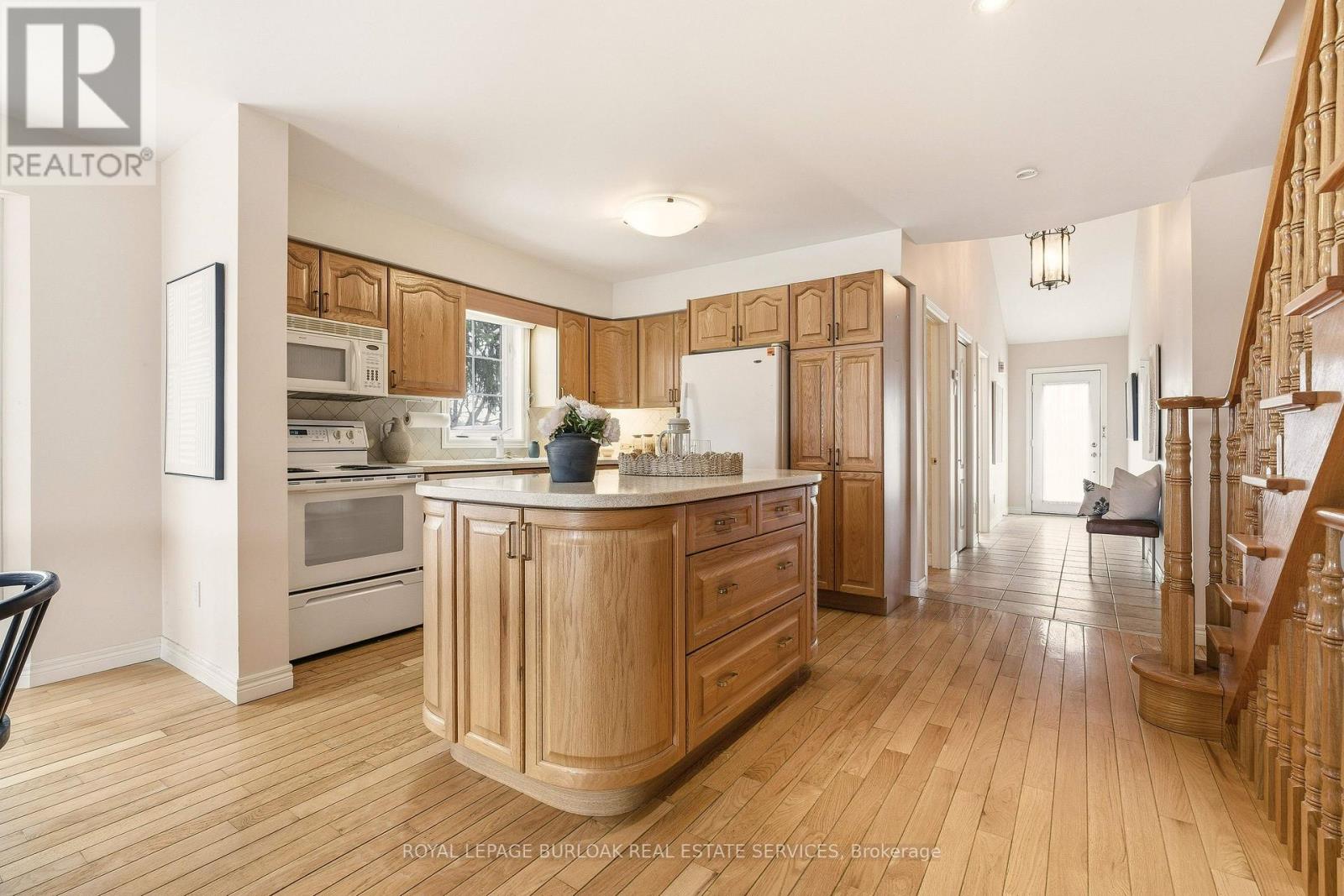 30 - 47 Main Street N, Hamilton, Ontario  L9H 2P7 - Photo 13 - X12770846