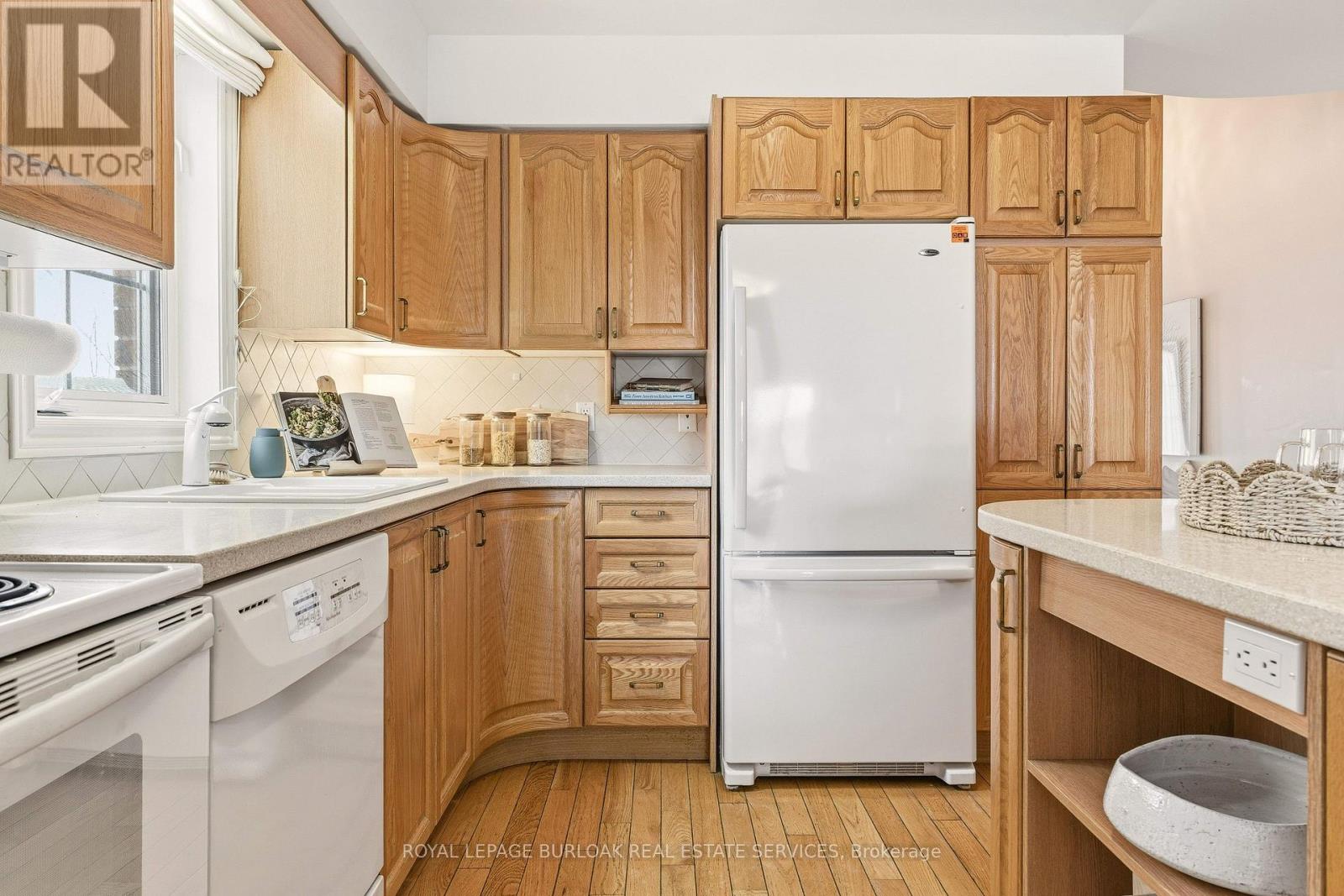 30 - 47 Main Street N, Hamilton, Ontario  L9H 2P7 - Photo 14 - X12770846