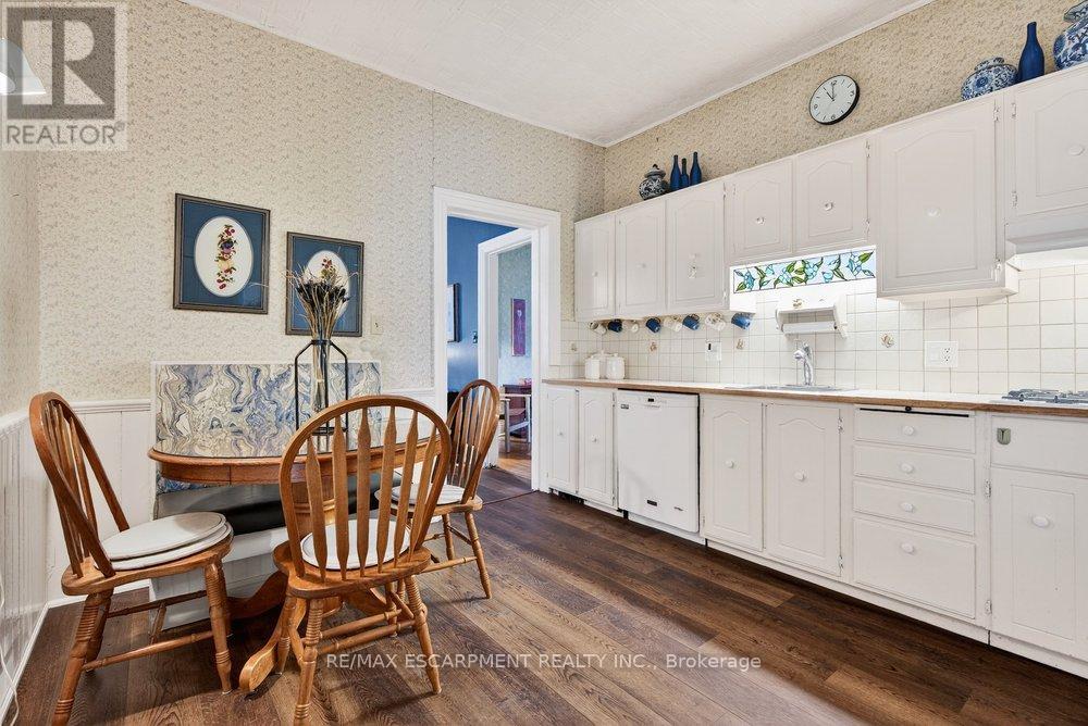 139 Queen Street S, Hamilton, Ontario  L8P 3S3 - Photo 16 - X12770962