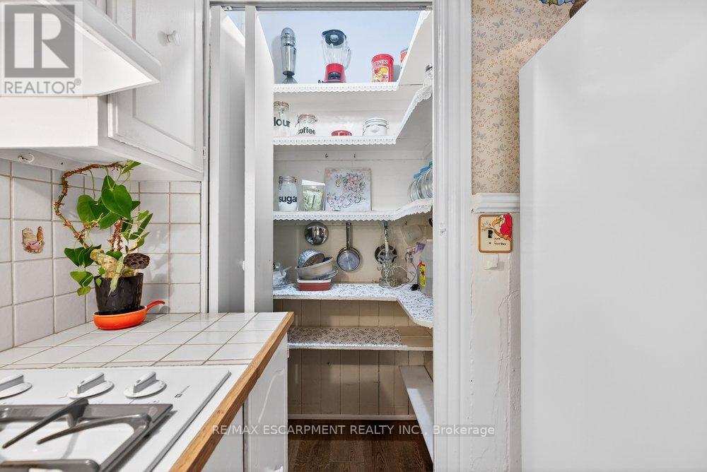 139 Queen Street S, Hamilton, Ontario  L8P 3S3 - Photo 19 - X12770962