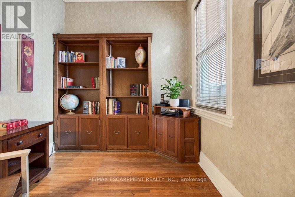 139 Queen Street S, Hamilton, Ontario  L8P 3S3 - Photo 25 - X12770962