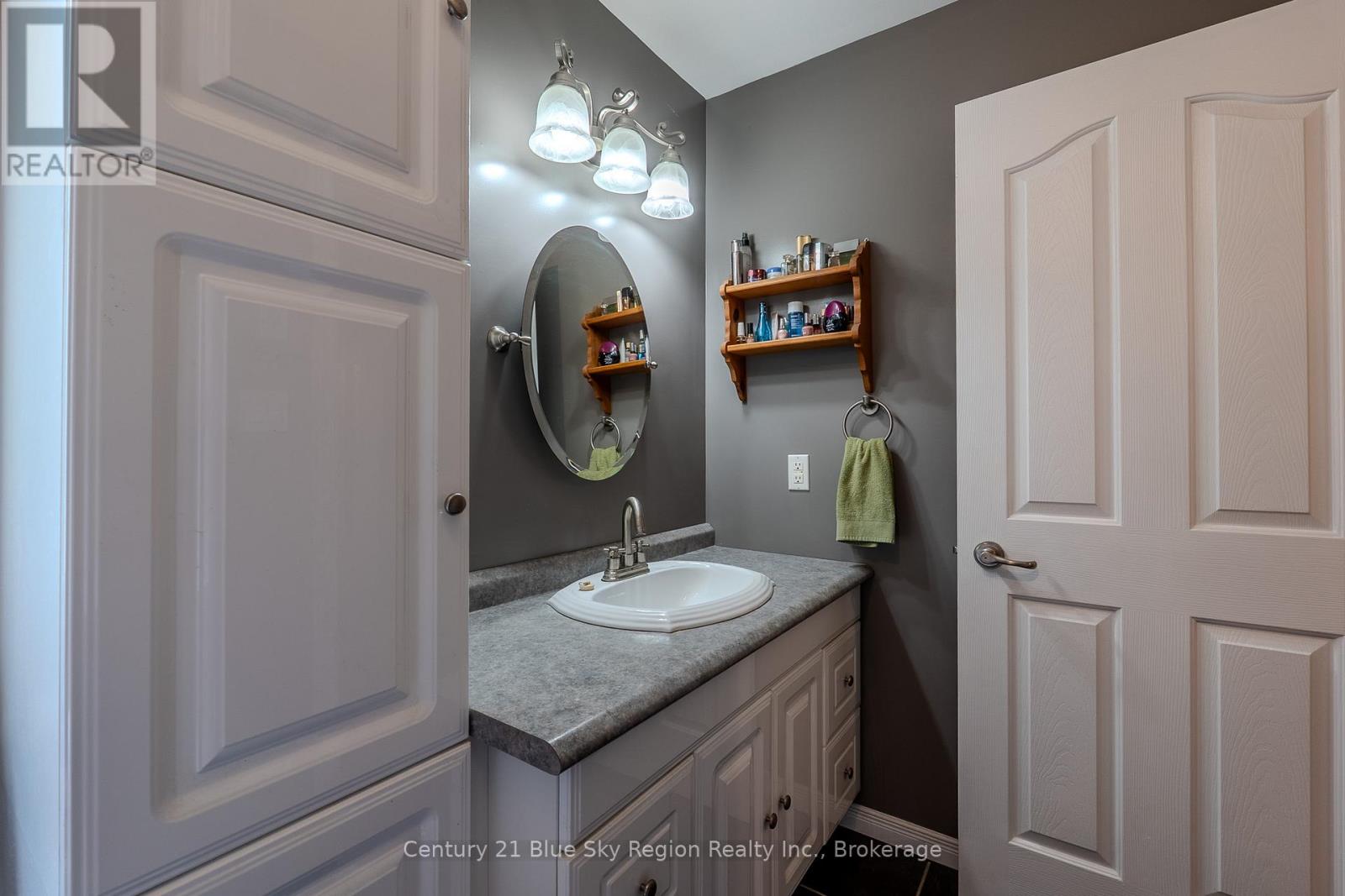 220 Hummel Line, Powassan, Ontario  P0H 2L0 - Photo 20 - X12771168