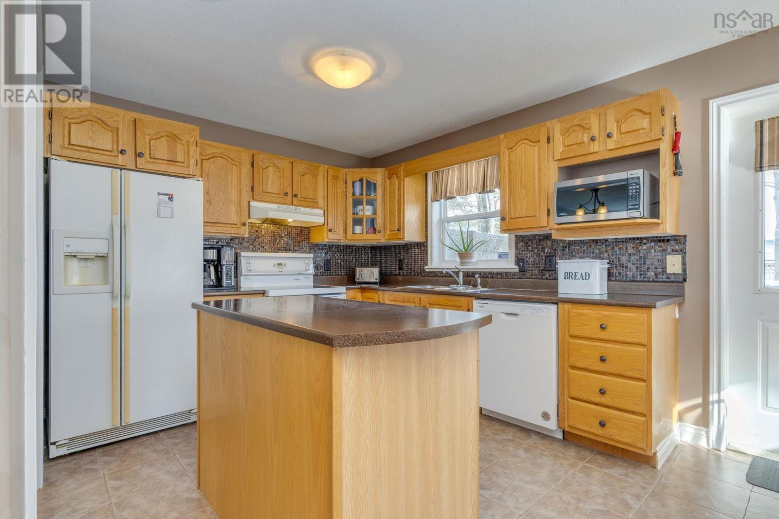 10 Kaytyon Court, Bedford, Nova Scotia  B4A 4H4 - Photo 13 - 202602408