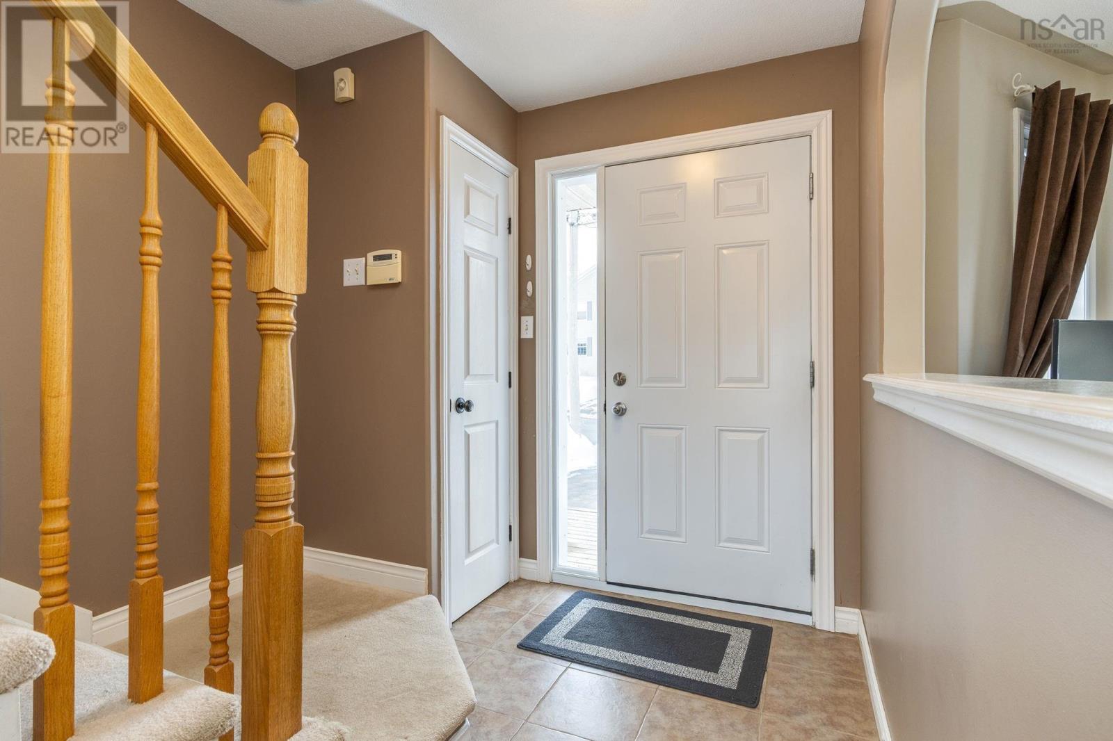 10 Kaytyon Court, Bedford, Nova Scotia  B4A 4H4 - Photo 2 - 202602408