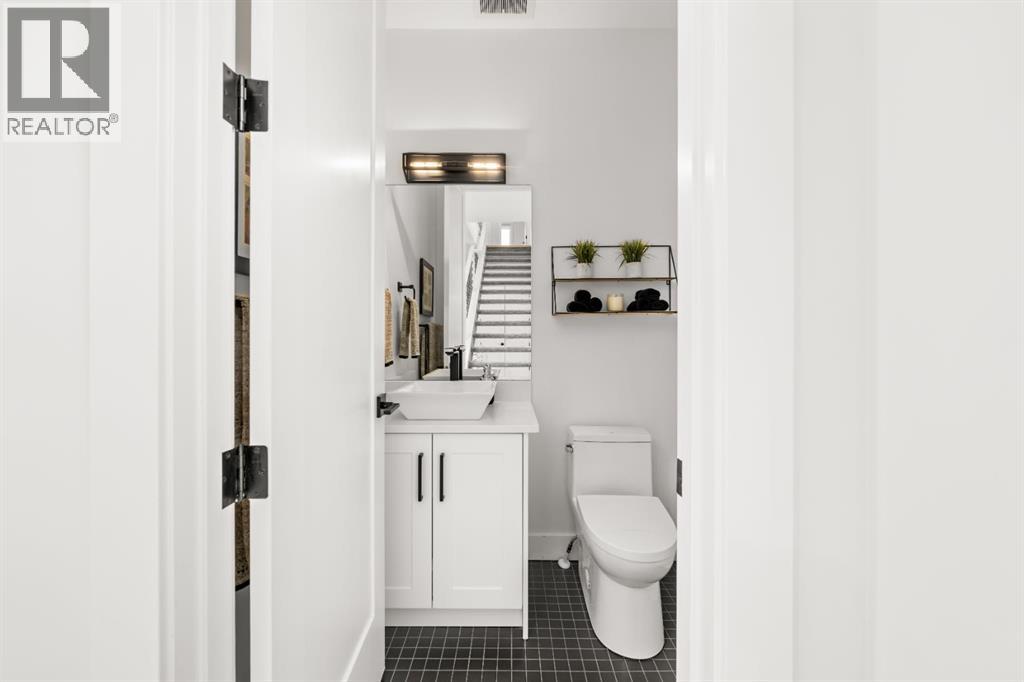 2407 33 Street Sw, Calgary, Alberta  T3E 2T3 - Photo 12 - A2284456