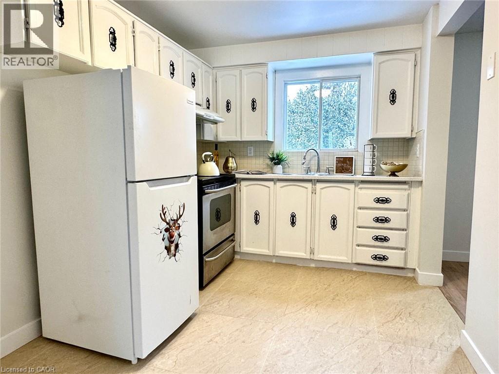 545 Parkview Crescent, Cambridge, Ontario  N3H 4Z9 - Photo 7 - 40803709