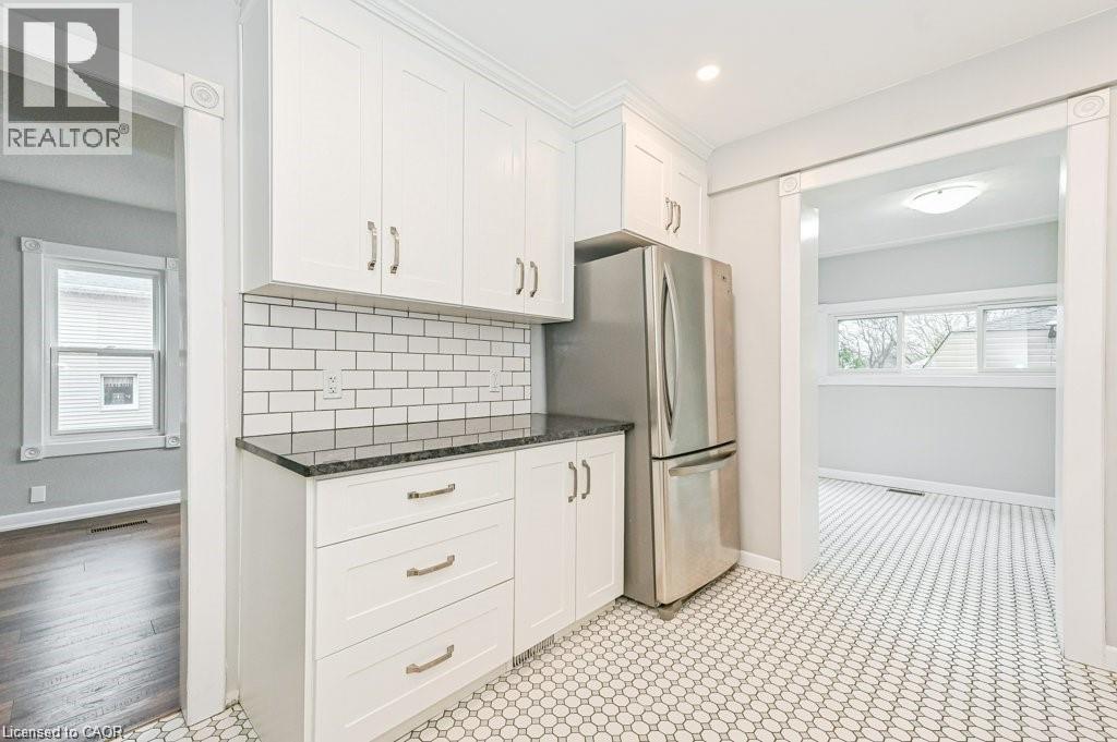 367 Victoria Street S Unit# Basement Room, Kitchener, Ontario  N2M 3A4 - Photo 4 - 40803644