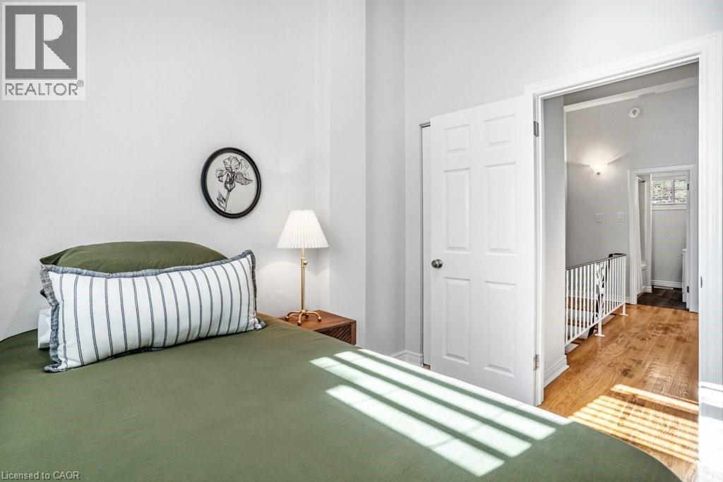 262 Westcourt Place, Waterloo, Ontario  N2L 2R7 - Photo 25 - 40803563