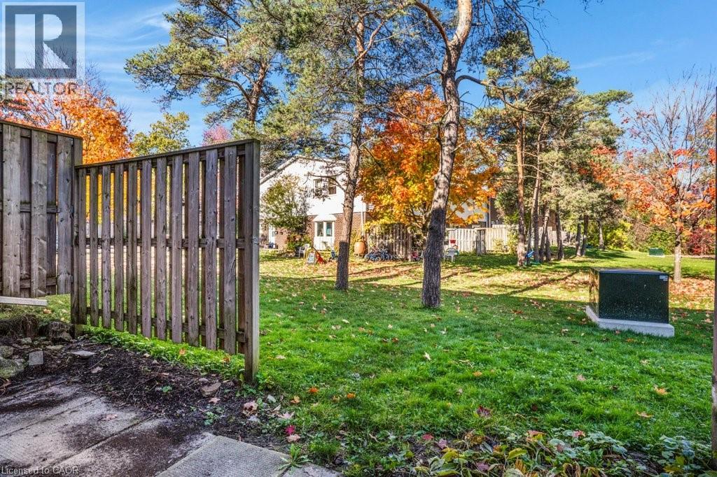 262 Westcourt Place, Waterloo, Ontario  N2L 2R7 - Photo 33 - 40803563