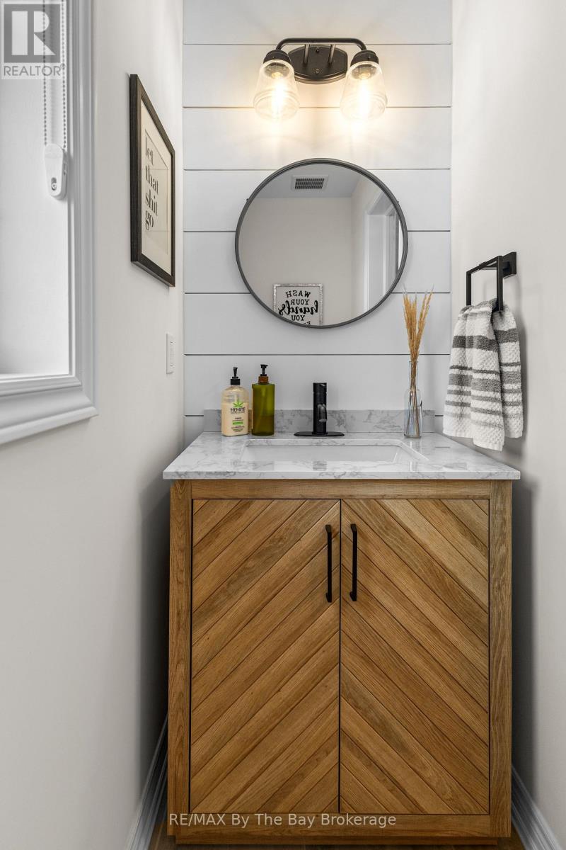 15 Foley Crescent, Collingwood, Ontario  L9Y 3B7 - Photo 8 - S12771060