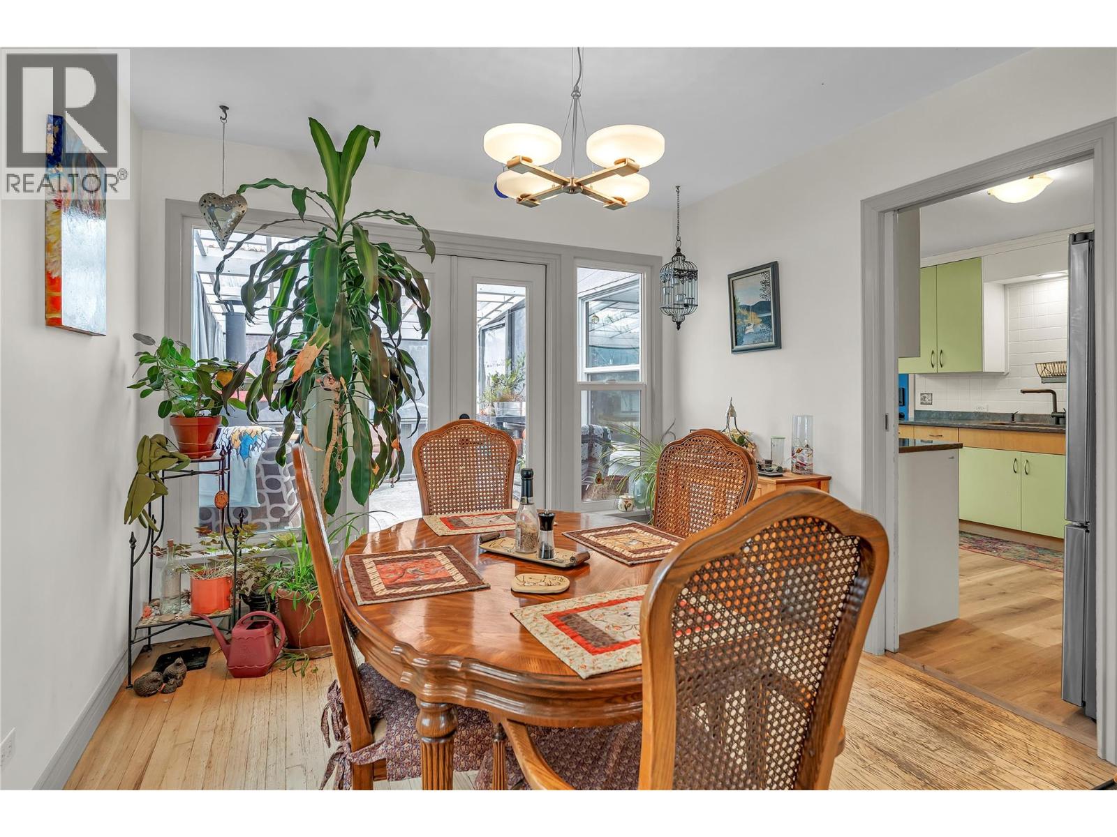 10919 Acland Street Summerland Photo 5