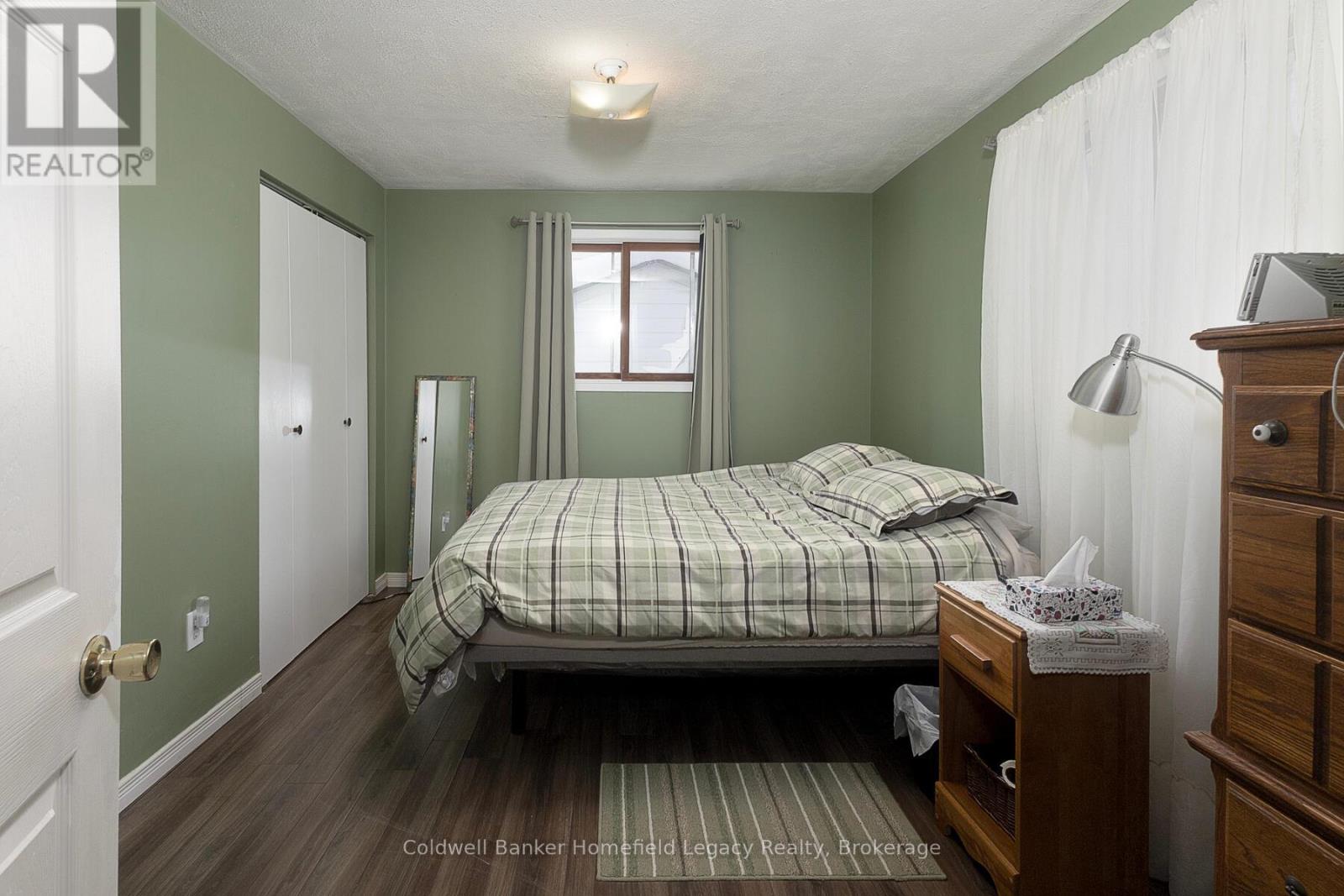 36 Thomas Street S, St. Marys, Ontario  N0M 2V0 - Photo 14 - X12771062