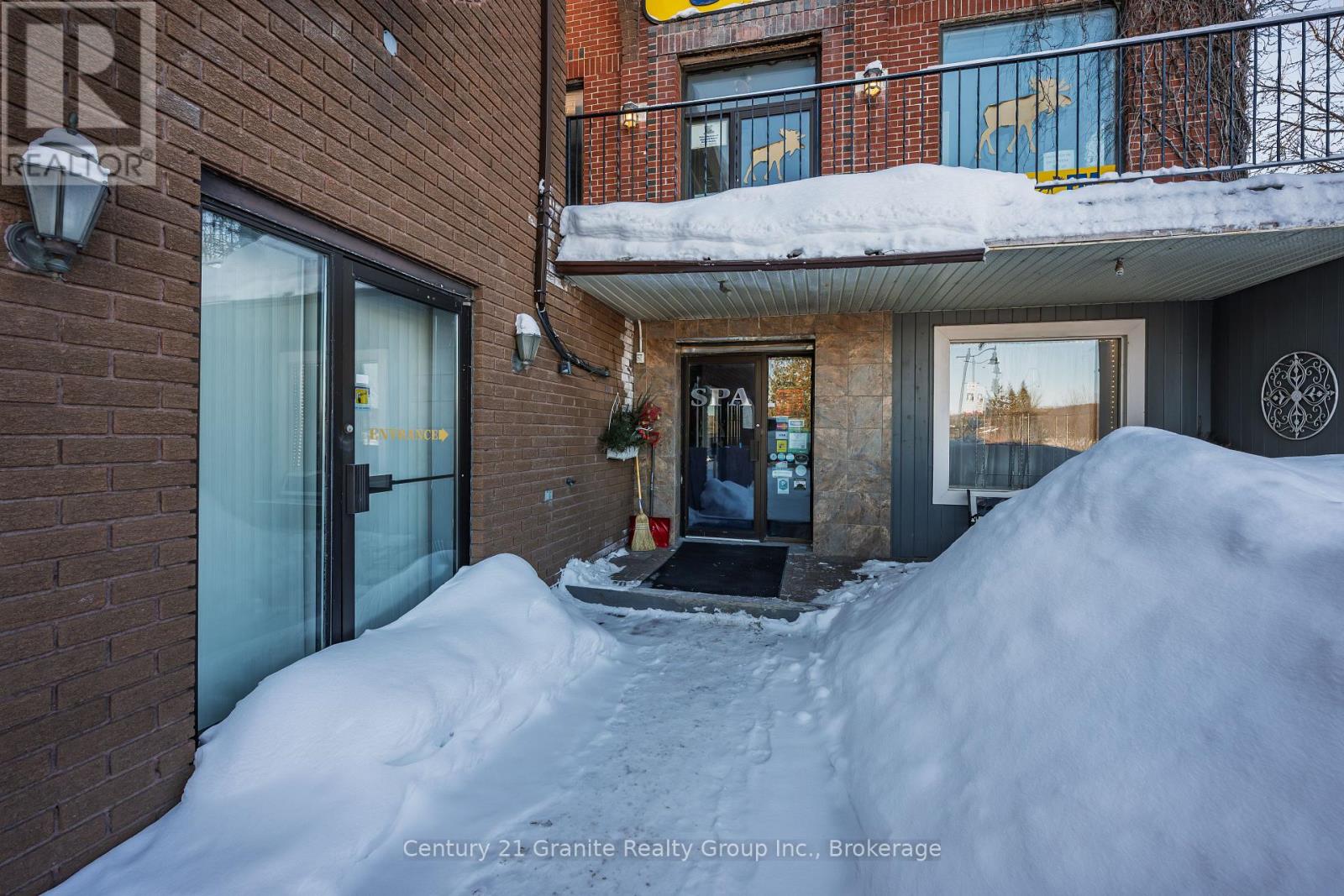 152 Highland Street, Dysart Et Al, Ontario  K0M 1S0 - Photo 3 - X12771076