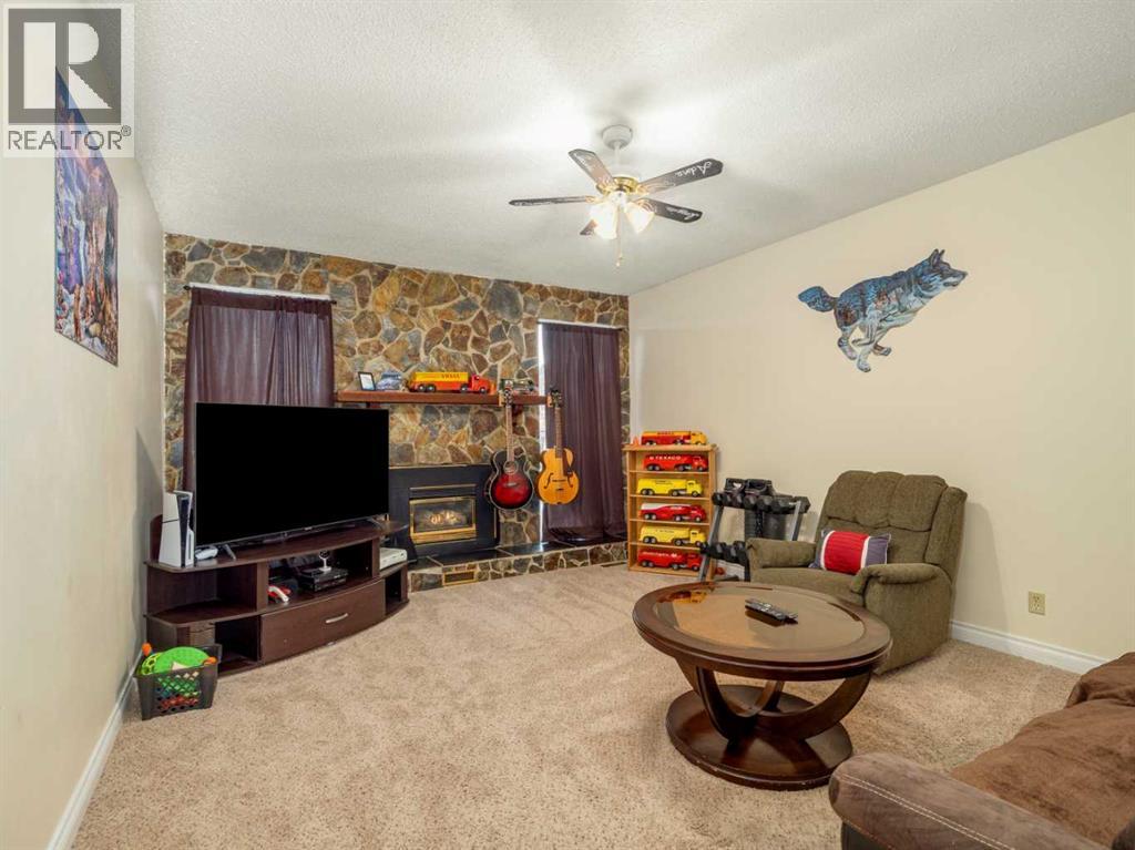 146 Oxford Road W, Lethbridge, Alberta  T1K 4V4 - Photo 5 - A2283846