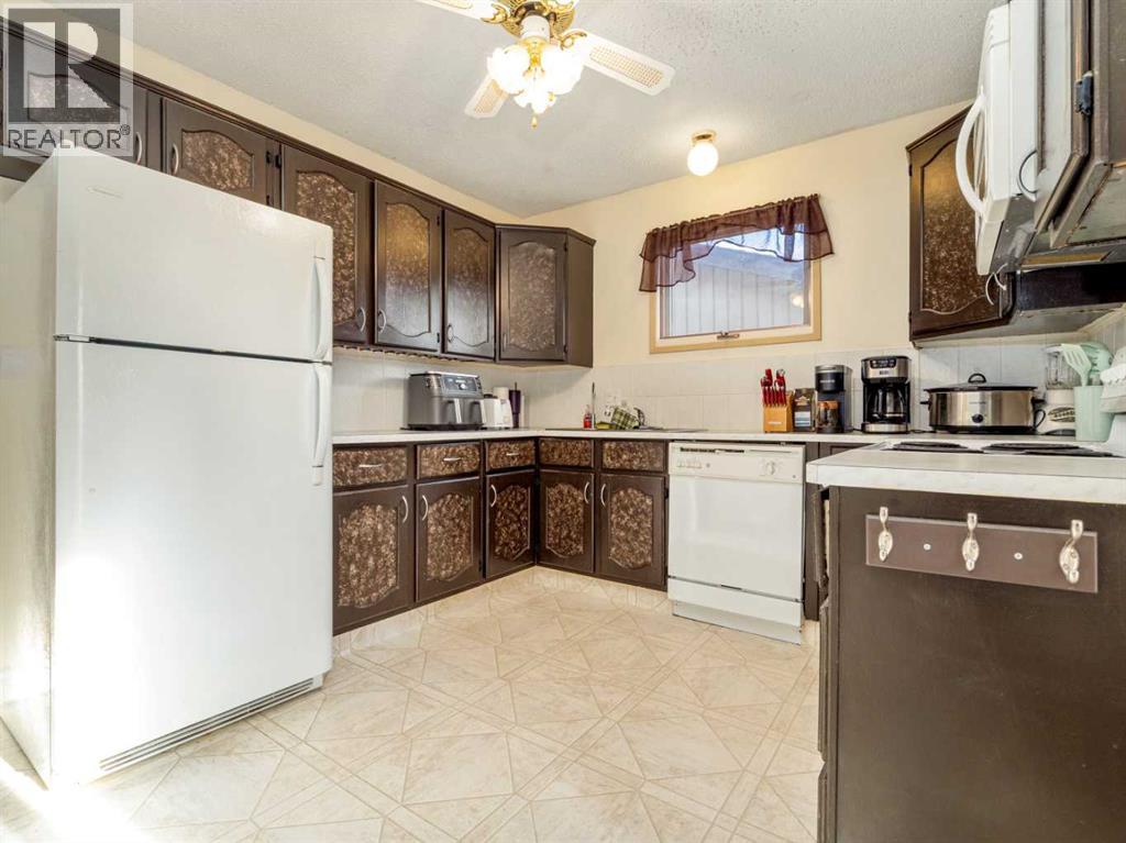 146 Oxford Road W, Lethbridge, Alberta  T1K 4V4 - Photo 13 - A2283846