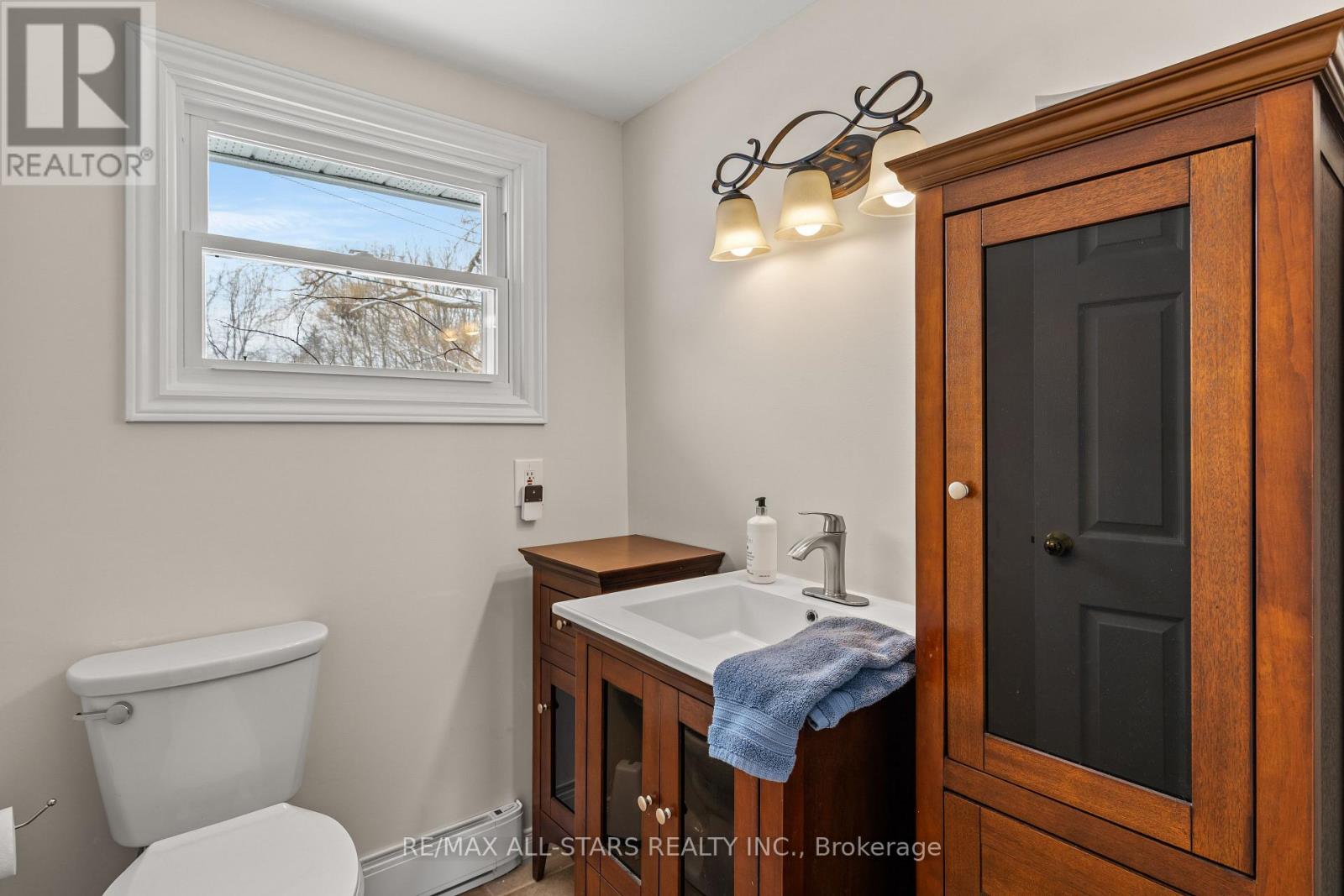 1 Beatrice Drive, Kawartha Lakes, Ontario  K0M 1N0 - Photo 8 - X12771044