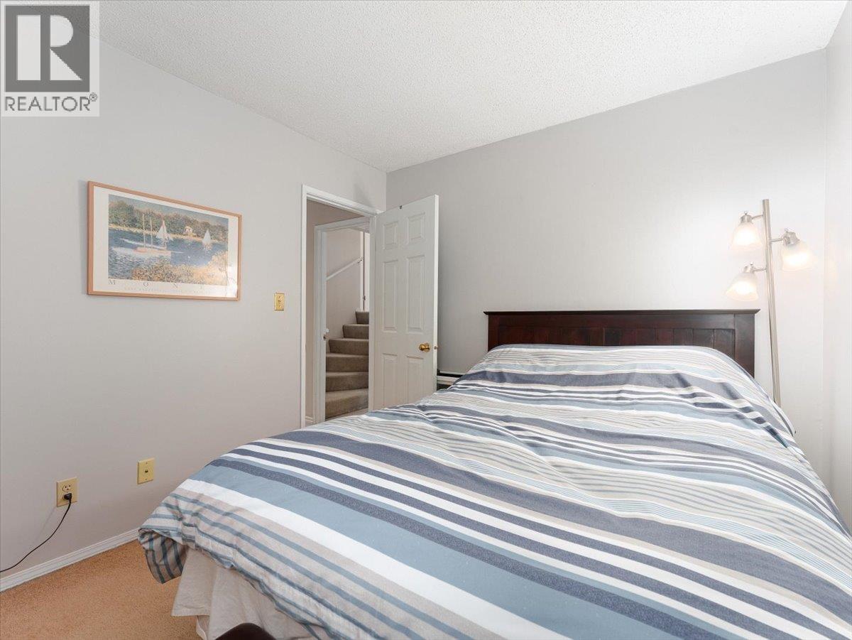 Listing Picture 18 of 38 : 7338 FOXHOUND MEWS, Vancouver / 溫哥華 - 魯藝地產 Yvonne Lu Group - MLS Medallion Club Member