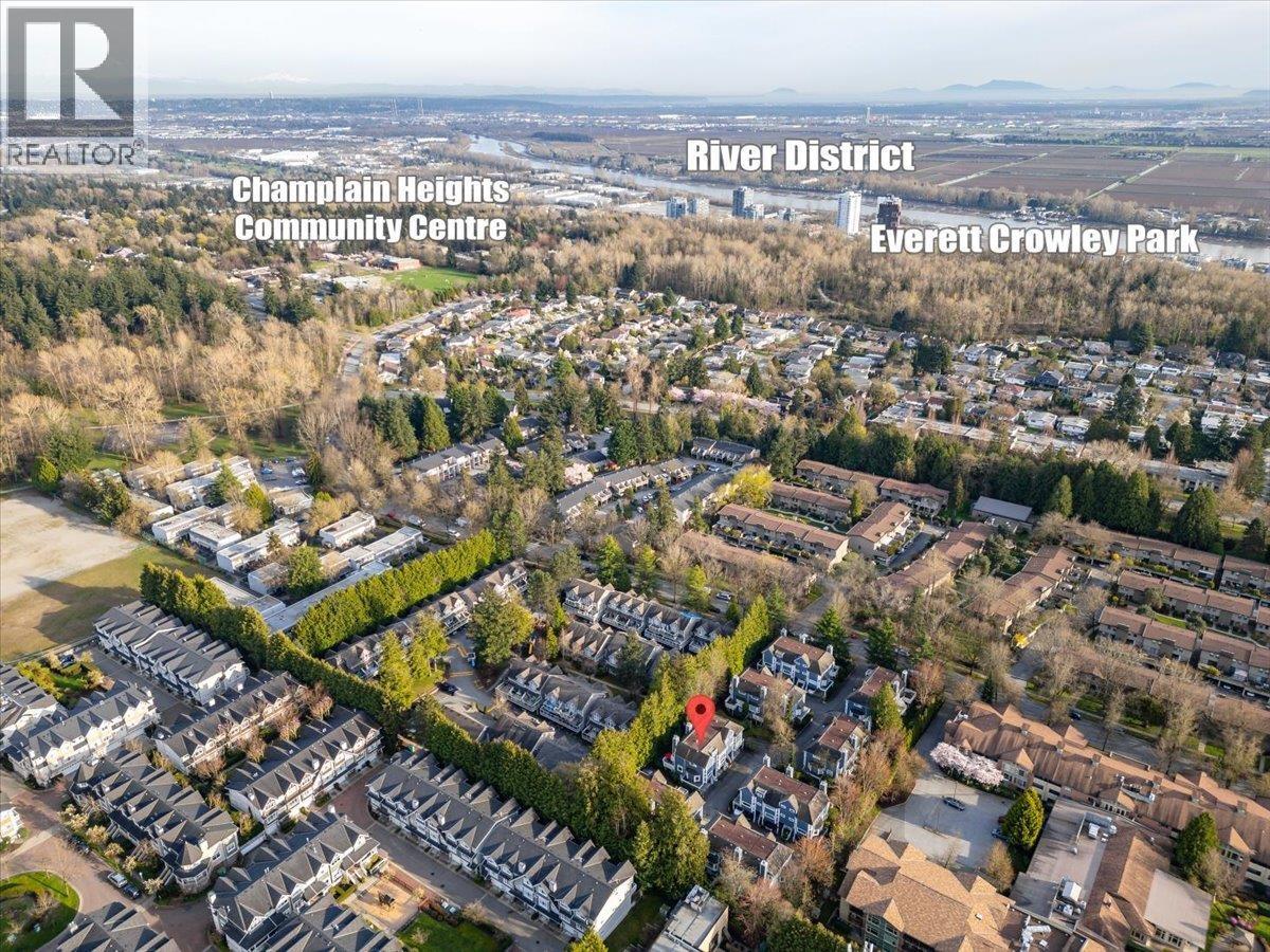 Listing Picture 30 of 38 : 7338 FOXHOUND MEWS, Vancouver / 溫哥華 - 魯藝地產 Yvonne Lu Group - MLS Medallion Club Member