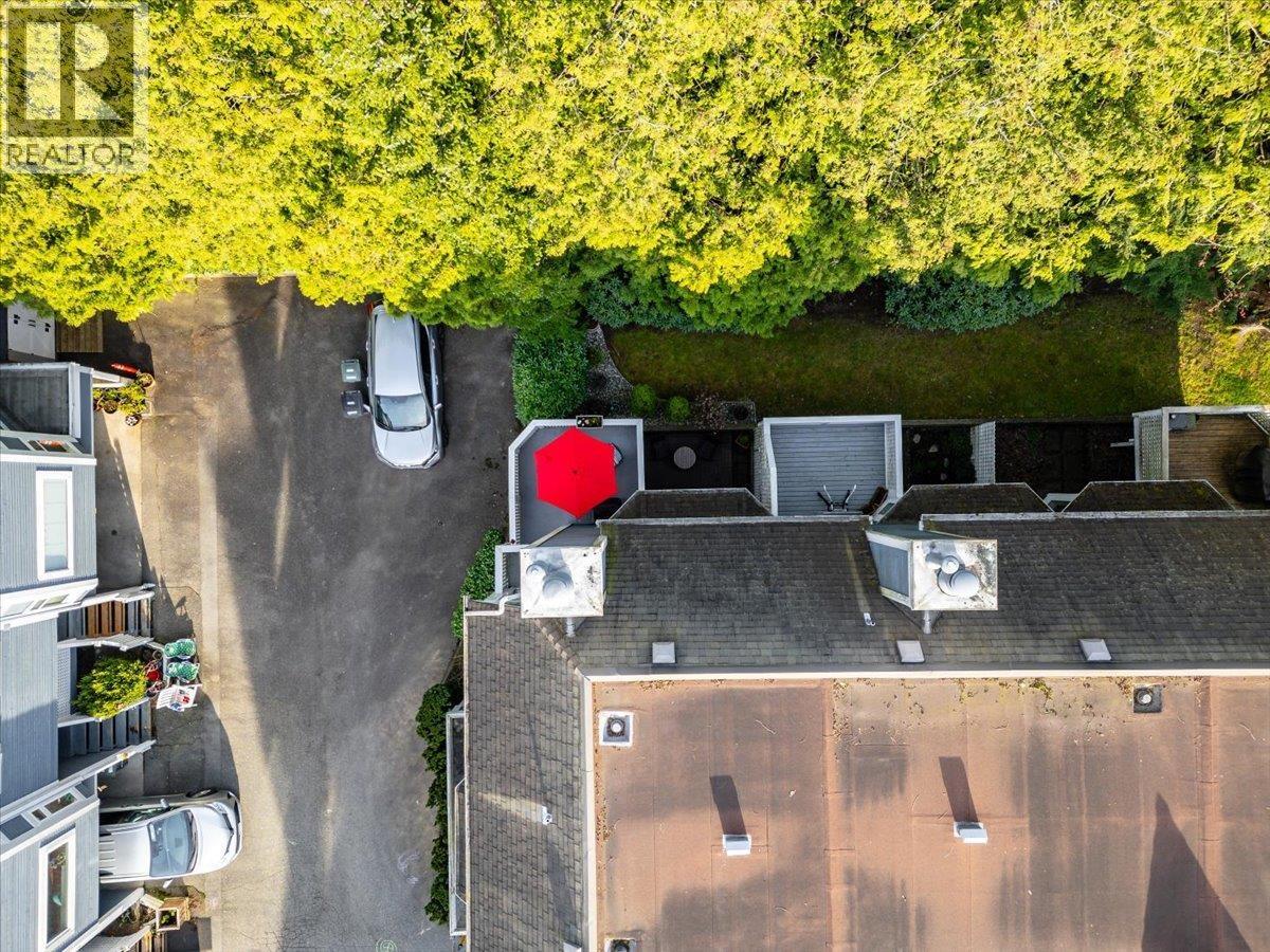 Listing Picture 35 of 38 : 7338 FOXHOUND MEWS, Vancouver / 溫哥華 - 魯藝地產 Yvonne Lu Group - MLS Medallion Club Member