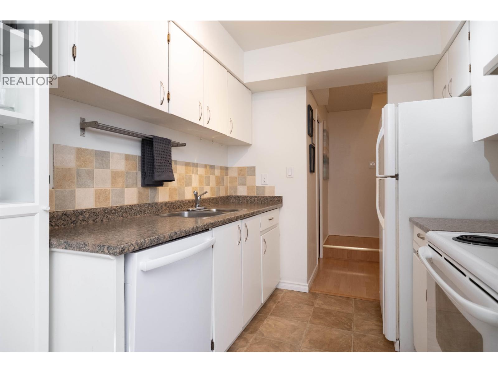 3452 Copeland Avenue, Vancouver, British Columbia  V5S 4B6 - Photo 11 - R3081298