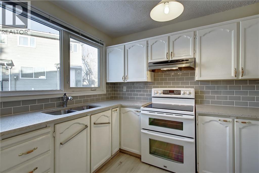 9, 1111 Canterbury Drive Sw, Calgary, Alberta  T2W 3G4 - Photo 3 - A2273986