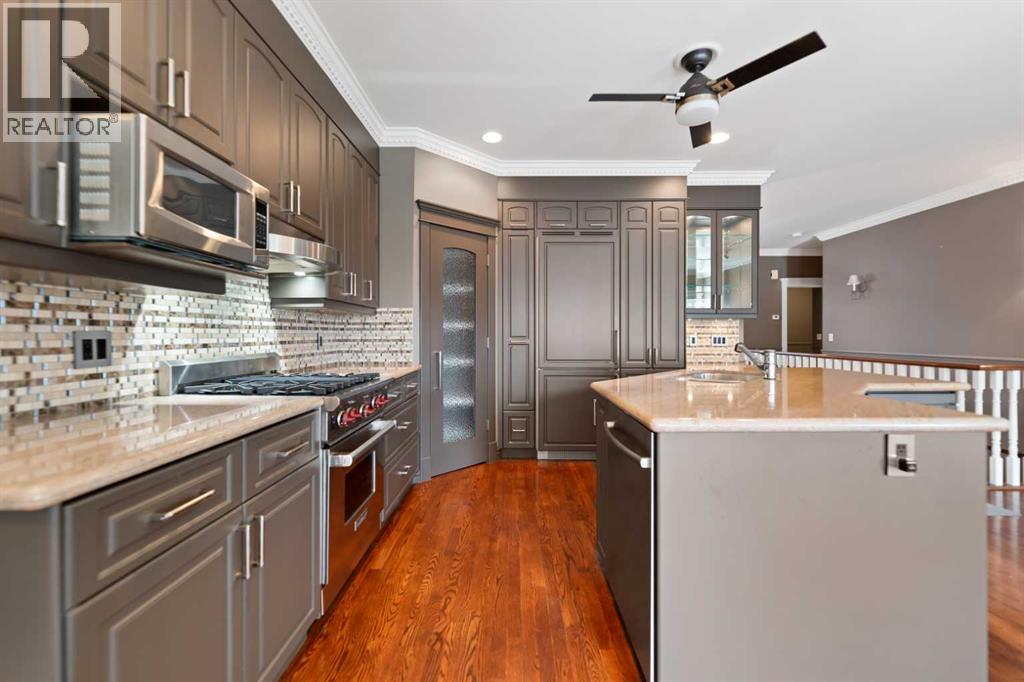 322 Signature Court Sw, Calgary, Alberta  T3H 3H9 - Photo 4 - A2283712