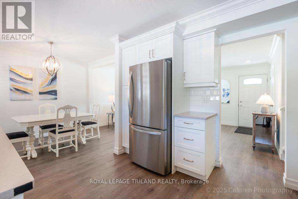 1058 Chippewa Drive, London East, Ontario  N5V 2T7 - Photo 22 - X12771112