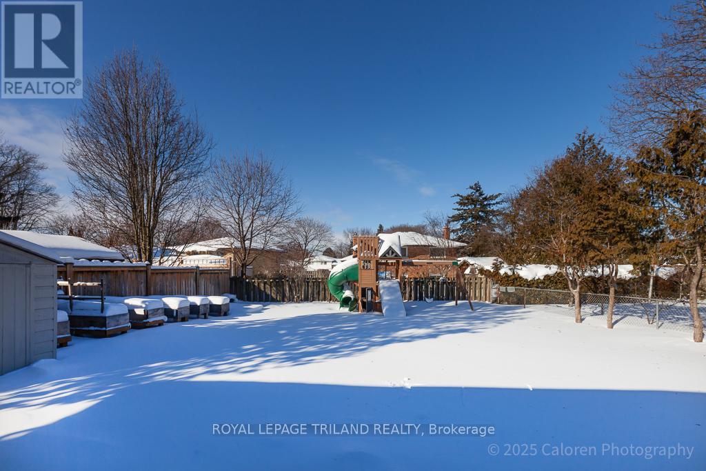 1058 Chippewa Drive, London East, Ontario  N5V 2T7 - Photo 3 - X12771112