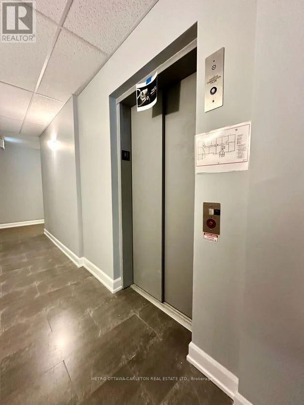 214 - 2396 Cleroux Crescent, Ottawa, Ontario  K1W 1A2 - Photo 2 - X12771136