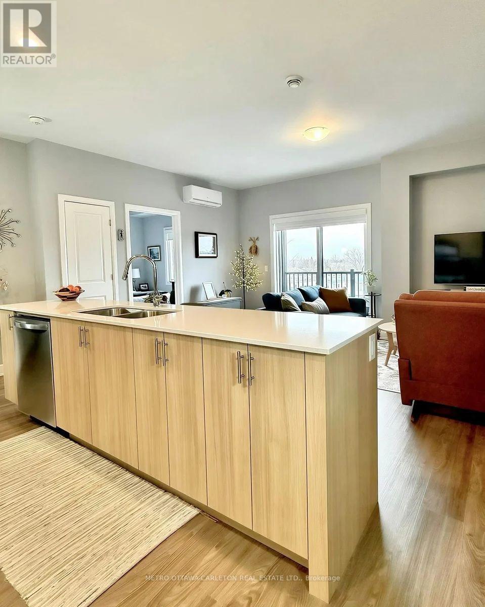 214 - 2396 Cleroux Crescent, Ottawa, Ontario  K1W 1A2 - Photo 3 - X12771136