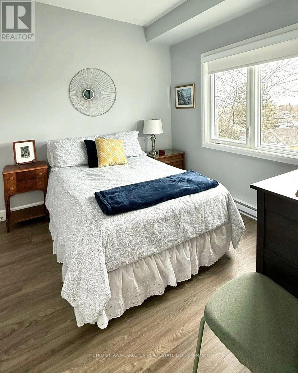 214 - 2396 Cleroux Crescent, Ottawa, Ontario  K1W 1A2 - Photo 8 - X12771136