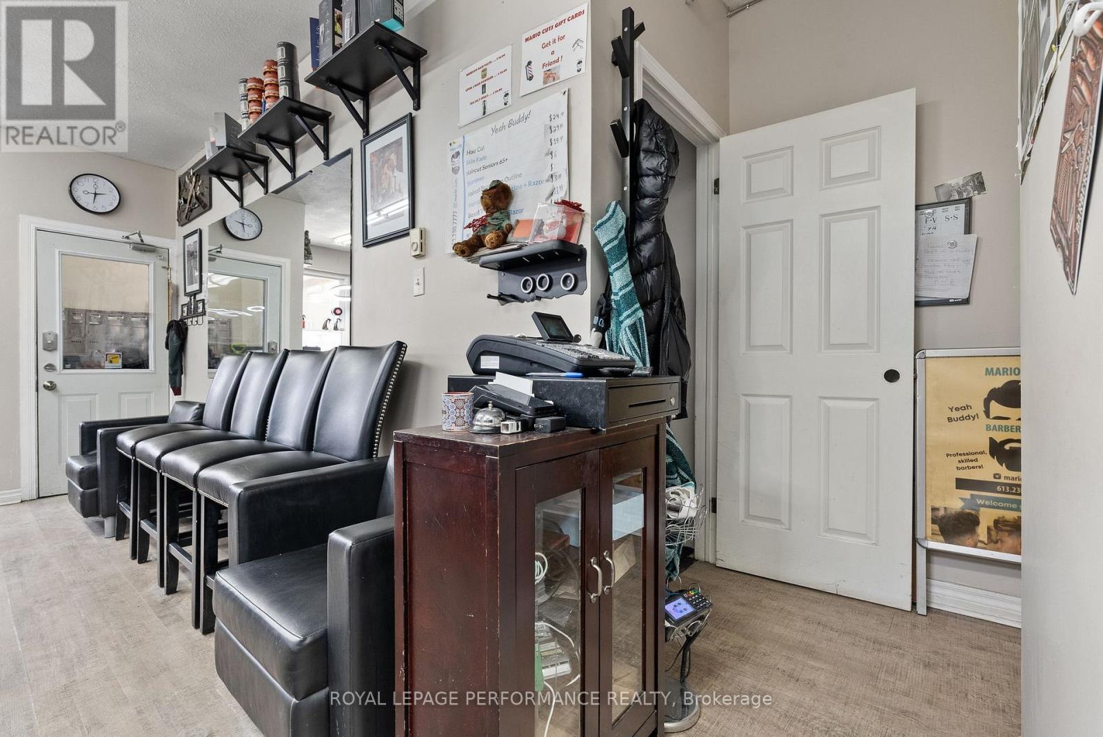 Unit #a - 235 Laurier Avenue E, Ottawa, Ontario  K1N 7S2 - Photo 15 - X12771154