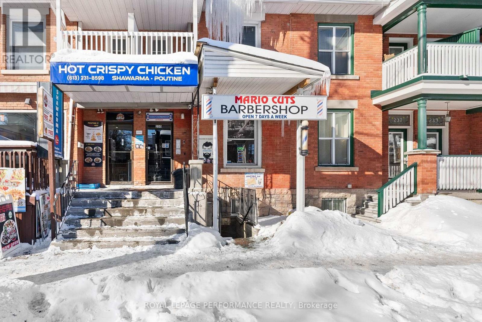 Unit #a - 235 Laurier Avenue E, Ottawa, Ontario  K1N 7S2 - Photo 3 - X12771154