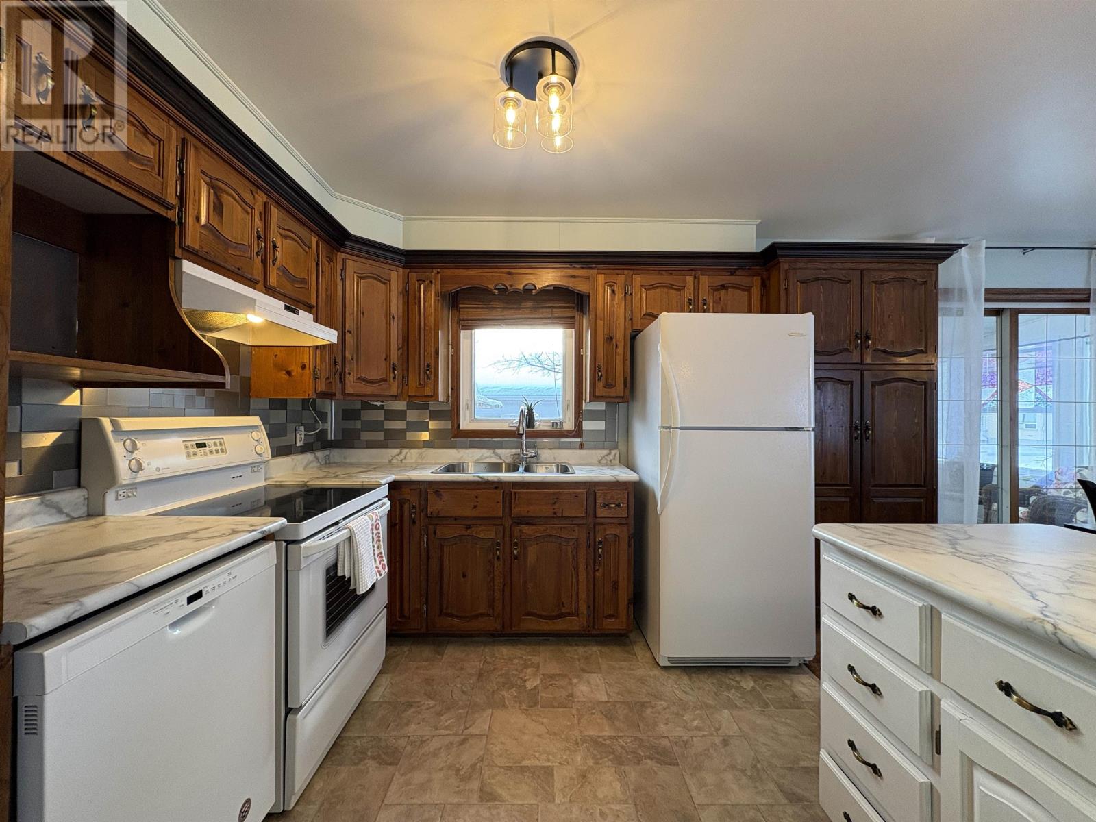 558 Elm Ave, Fort Frances, Ontario  P9A 3J4 - Photo 13 - TB2600144