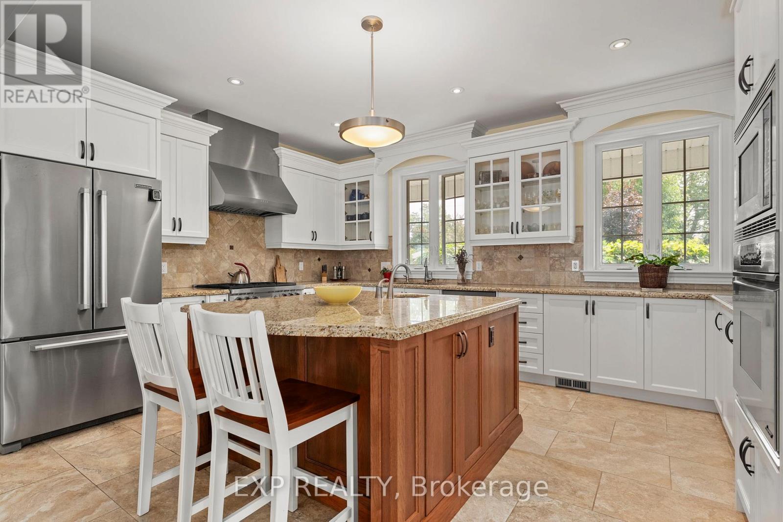 22 Blue Heron Drive, Georgina (Virginia), Ontario  L0E 1N0 - Photo 19 - N12494786