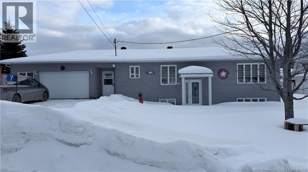 7 Lebel Street, Saint-François-De-Madawaska, New Brunswick  E7A 1E3 - Photo 1 - NB133375