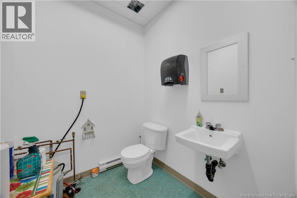 1210 Loch Lomond Road, Saint John, New Brunswick  E2J 1Z6 - Photo 15 - NB133105
