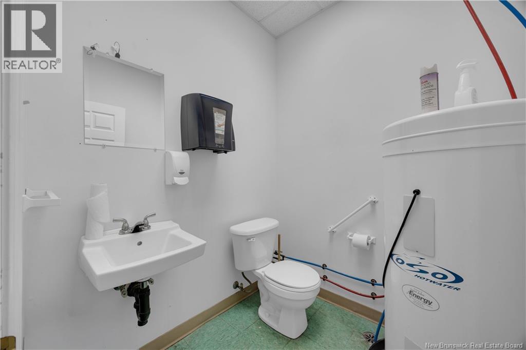 1210 Loch Lomond Road, Saint John, New Brunswick  E2J 1Z6 - Photo 20 - NB133105