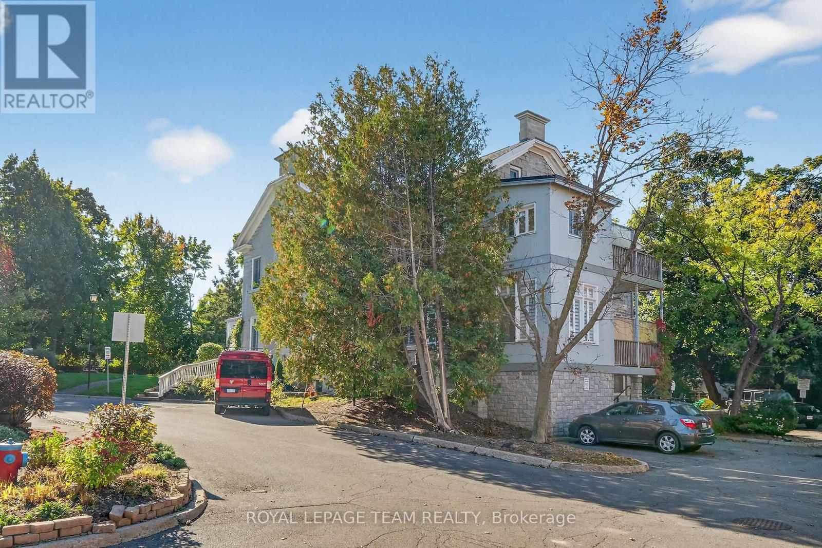 6 - 635 Richmond Road, Ottawa, Ontario  K2A 0G6 - Photo 44 - X12442528