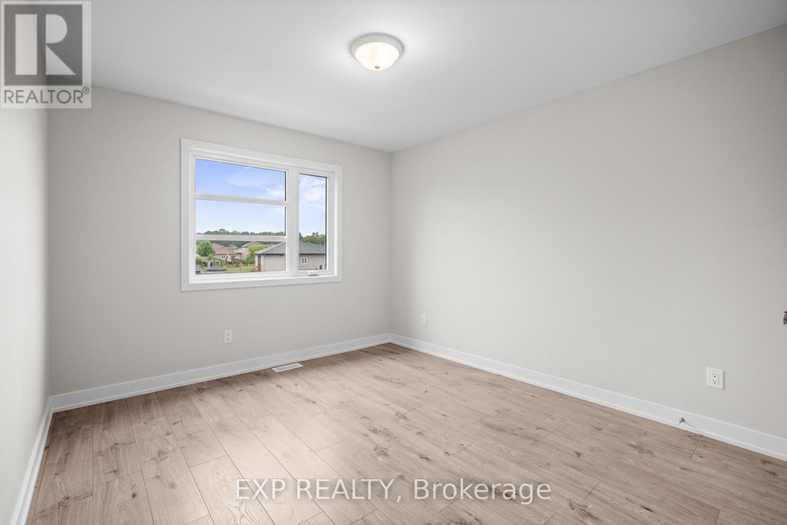 75 Chateauguay Street, Russell, Ontario  K0A 2M0 - Photo 29 - X12688018