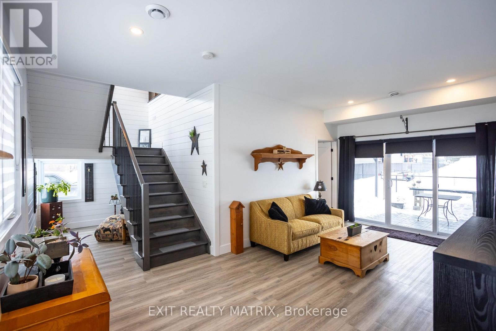 686 St Isidore Road, Casselman, Ontario  K0A 1M0 - Photo 5 - X12762420