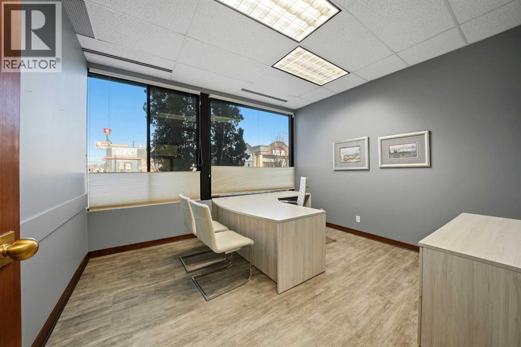 5233 49 Avenue, Red Deer, Alberta  T4N 5G5 - Photo 6 - A2278982