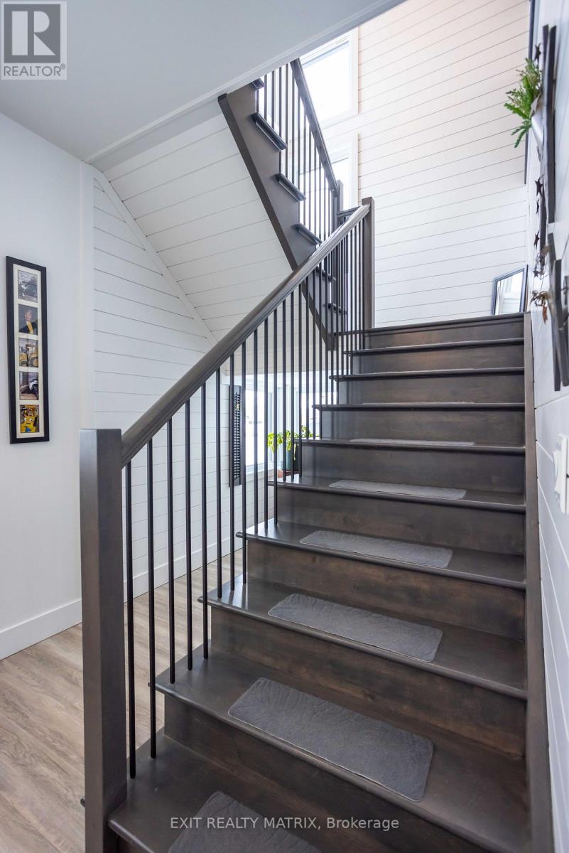 686 St Isidore Road, Casselman, Ontario  K0A 1M0 - Photo 12 - X12762420