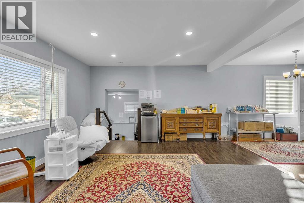 109 Hudson Road Nw, Calgary, Alberta  T2K 0J4 - Photo 4 - A2283580