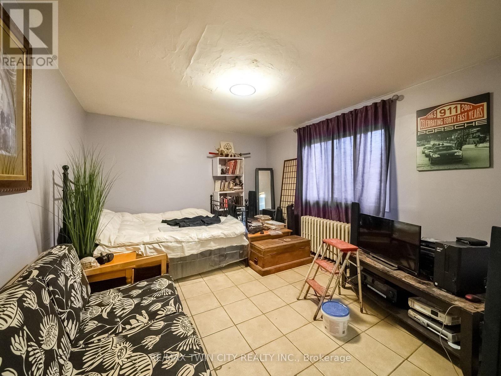 84 Sheridan Street, Brantford, Ontario  N3T 2R4 - Photo 12 - X12770960