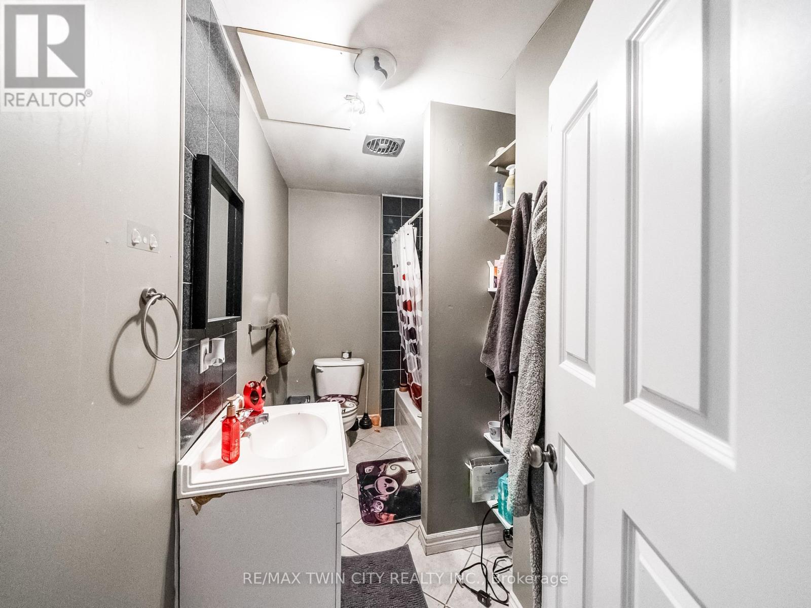 84 Sheridan Street, Brantford, Ontario  N3T 2R4 - Photo 15 - X12770960