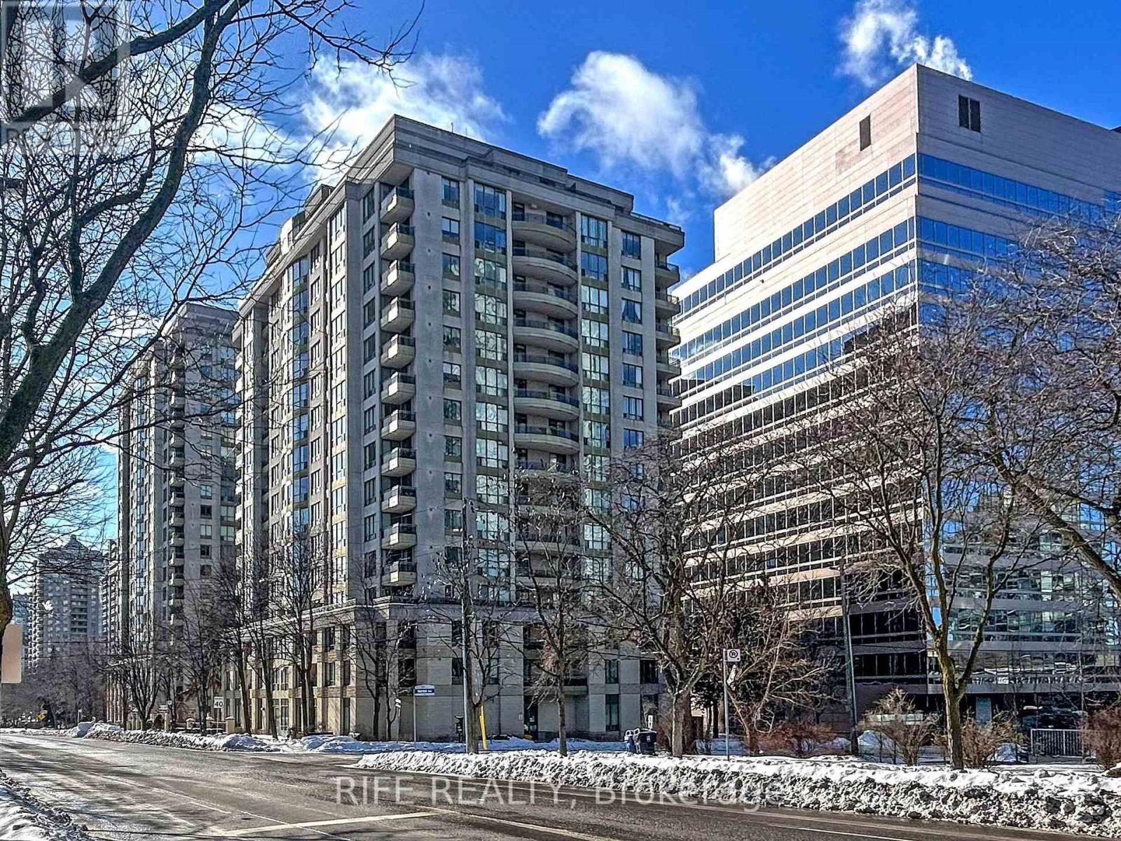 906 - 260 DORIS AVENUE, Toronto, Ontario
