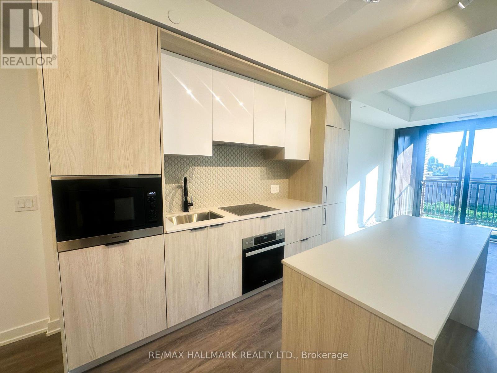 702 - 123 Portland Street, Toronto, Ontario  M5V 2N4 - Photo 3 - C12771102